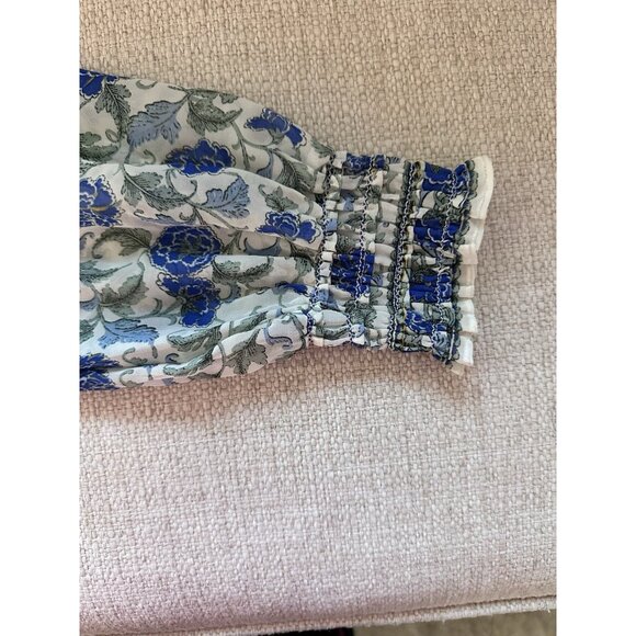 Max Studio Dress Size L Floral Smocked Waist White with Blue Print V-Neck NWT - Picture 6 of 8